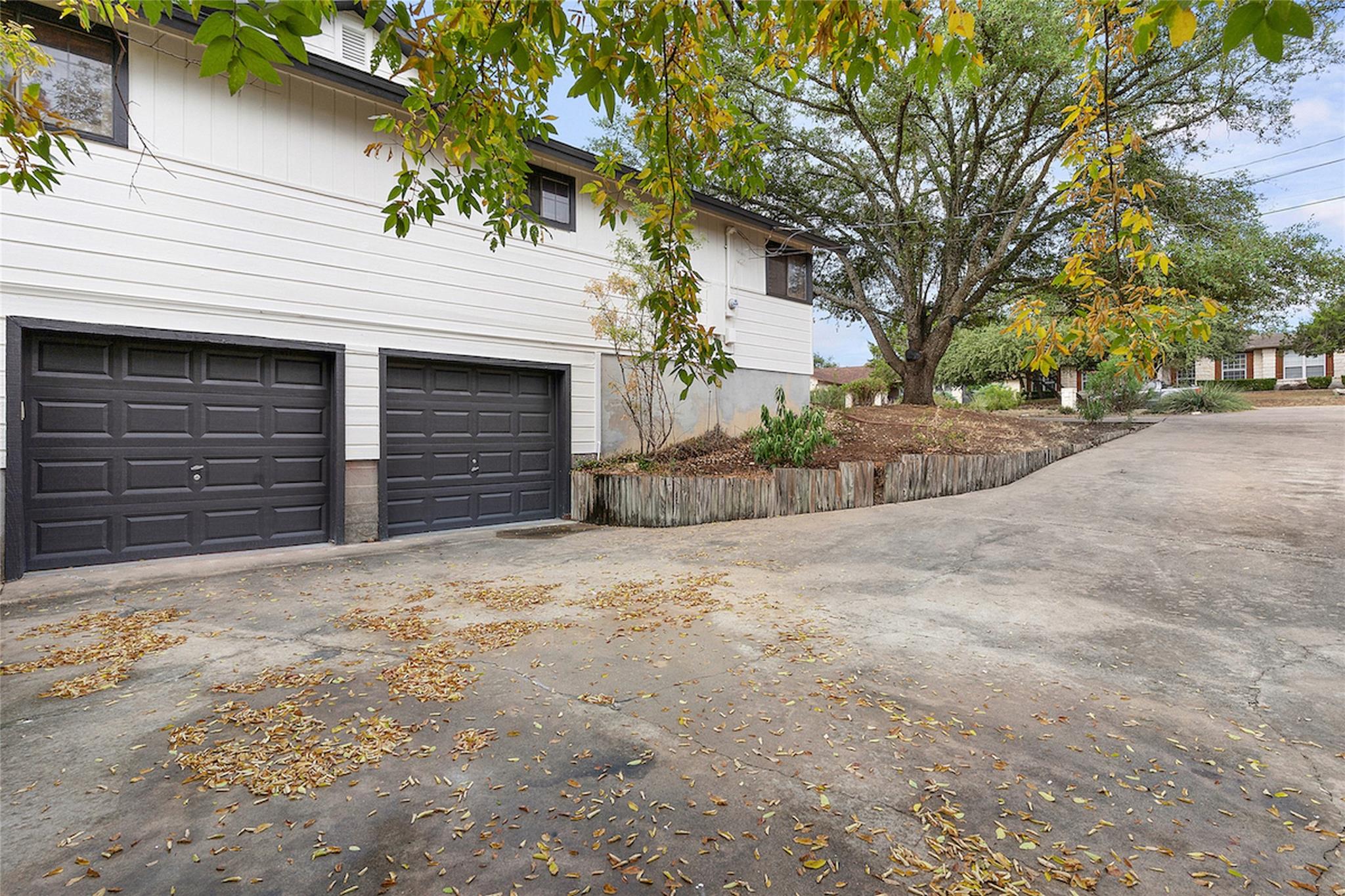 21205 National Drive Lago Vista TX 78645