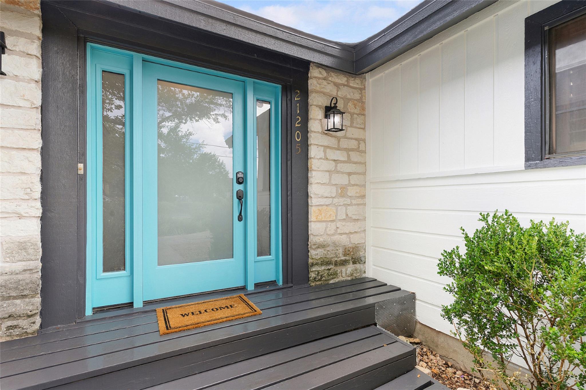 21205 National Drive Lago Vista TX 78645