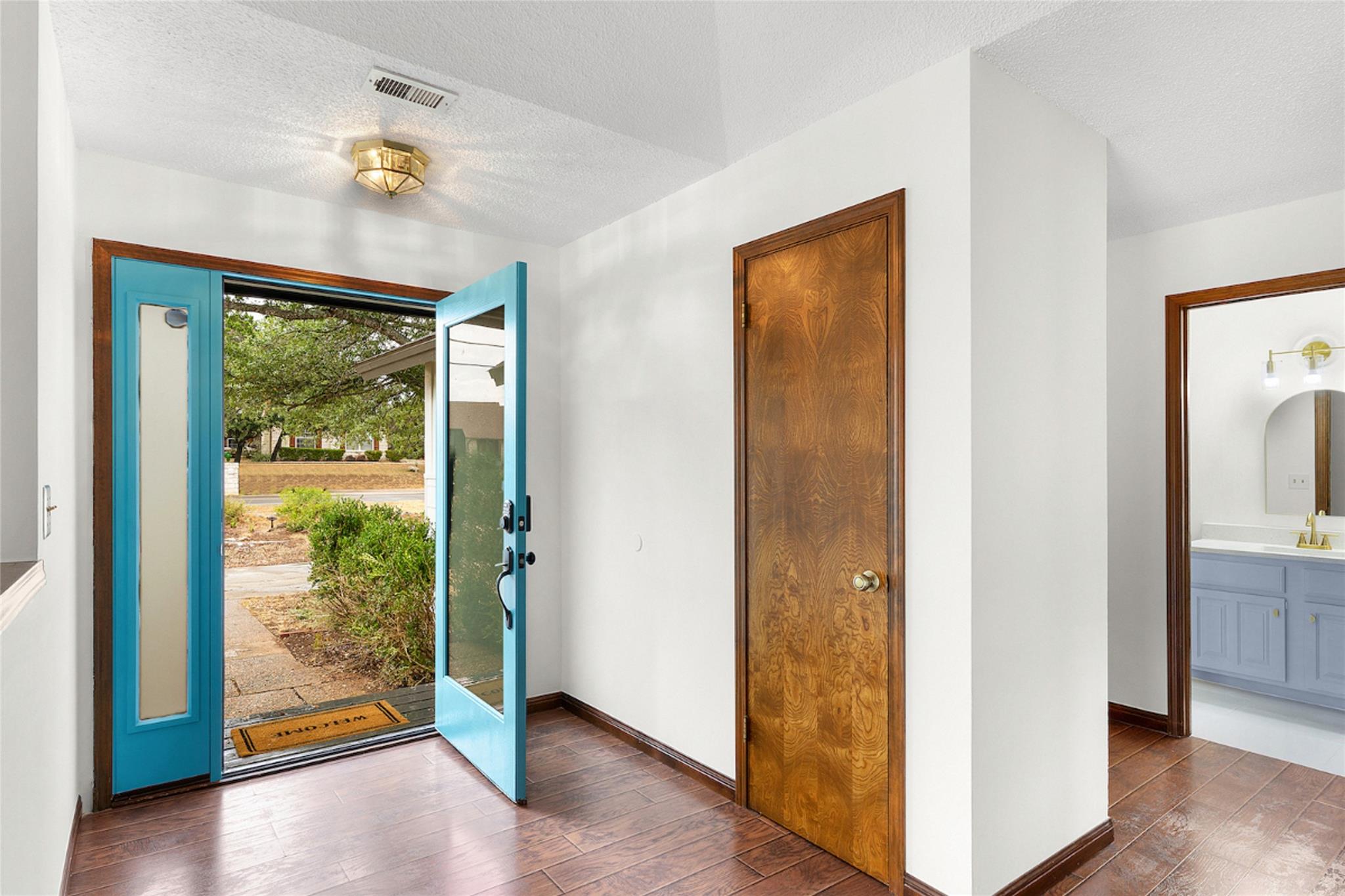 21205 National Drive Lago Vista TX 78645