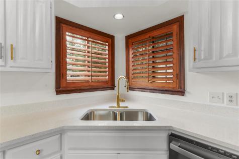 21205 National Drive Lago Vista TX 78645