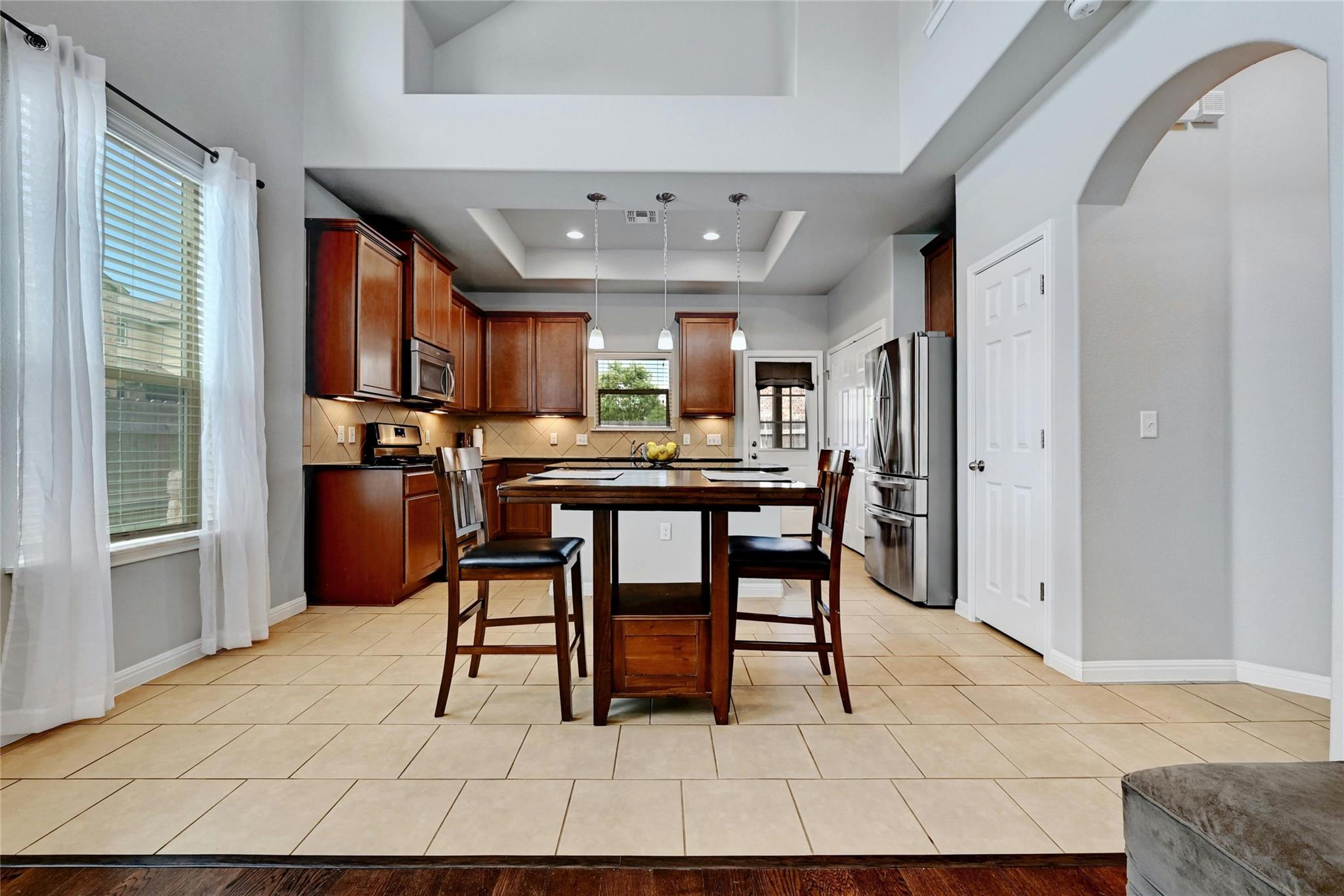 912 Sleepy Dell Lane Austin TX 78748
