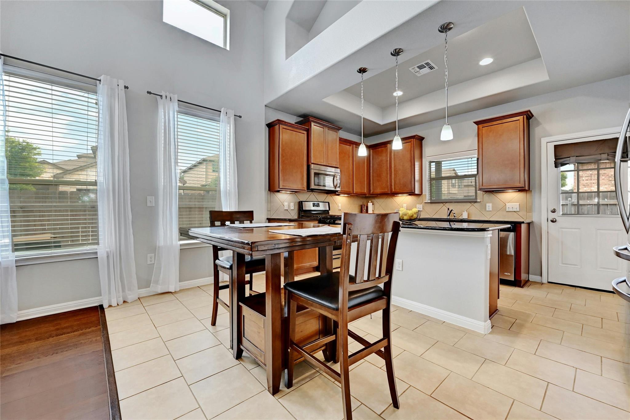 912 Sleepy Dell Lane Austin TX 78748