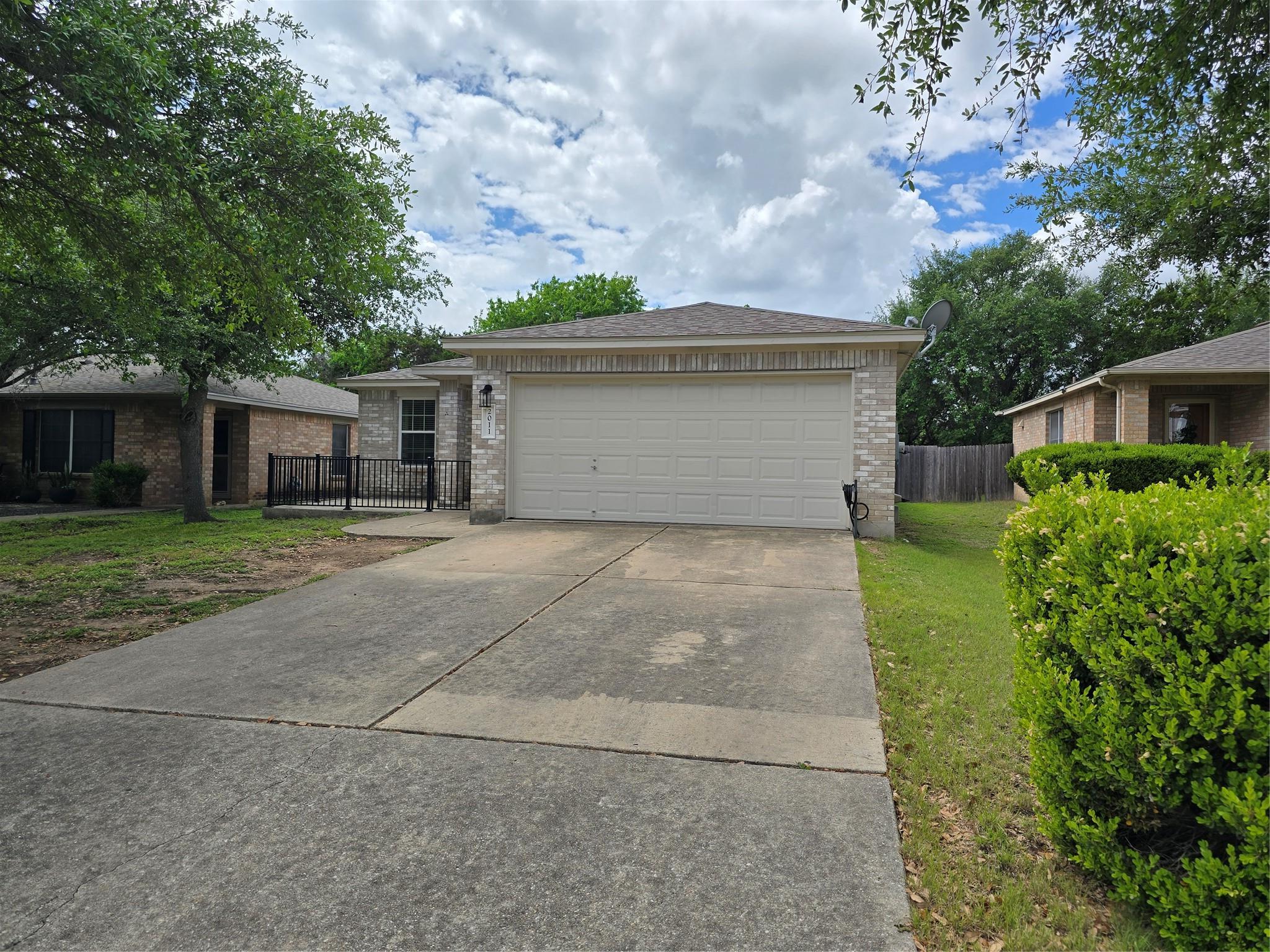 2011 Garrison Drive Leander TX 78641