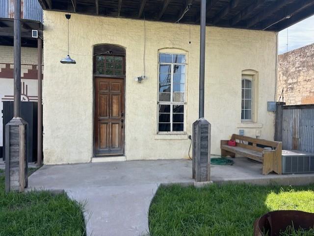 109 N Main Street Taylor TX 76574