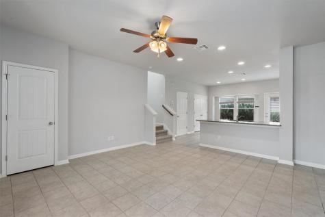 207 Wainscot Oak Way San Marcos TX 78666