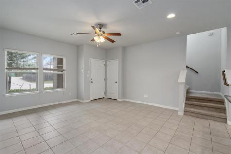207 Wainscot Oak Way San Marcos TX 78666