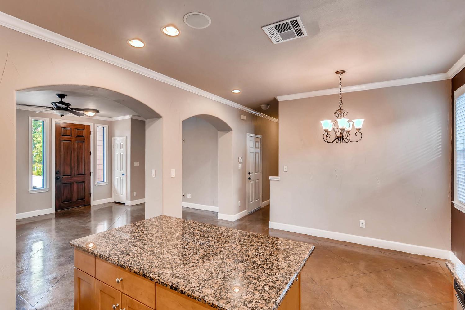 906 Juniper Street Austin TX 78702