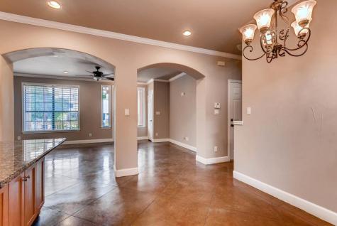 906 Juniper Street Austin TX 78702