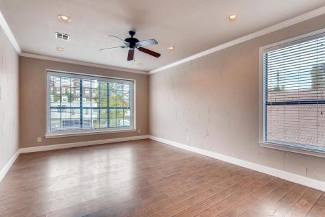 906 Juniper Street Austin TX 78702