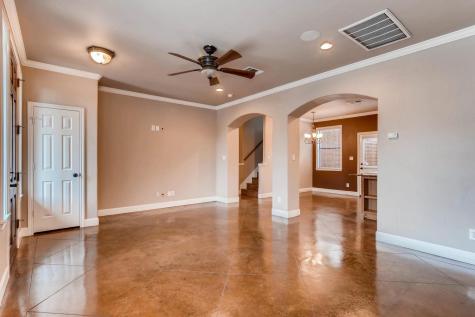 906 Juniper Street Austin TX 78702