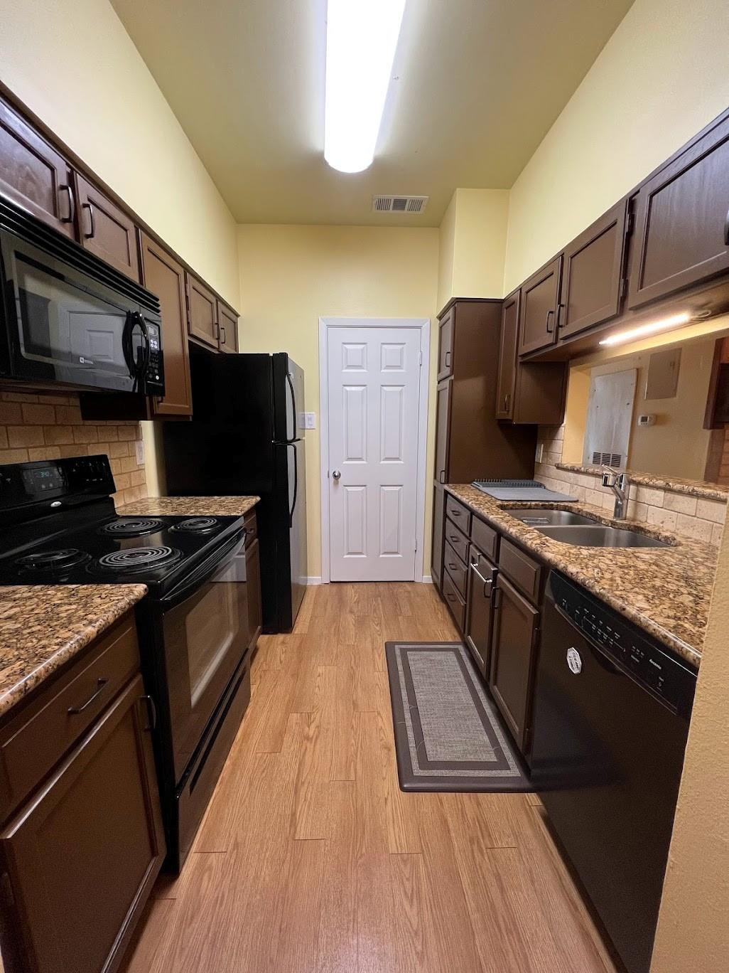 908 Poplar Street Austin TX 78705