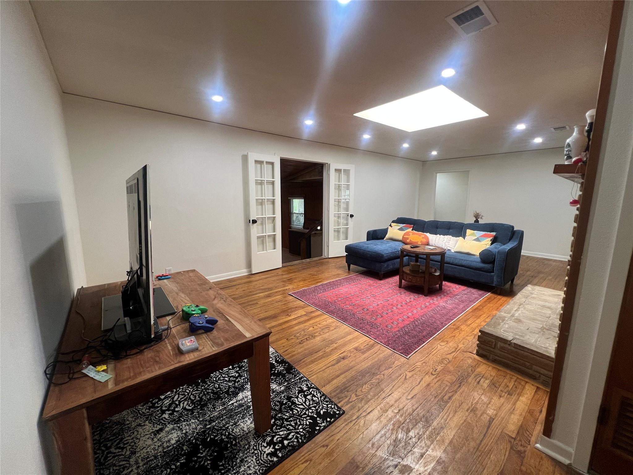 1003 W Bluebonnet Drive San Marcos TX 78666