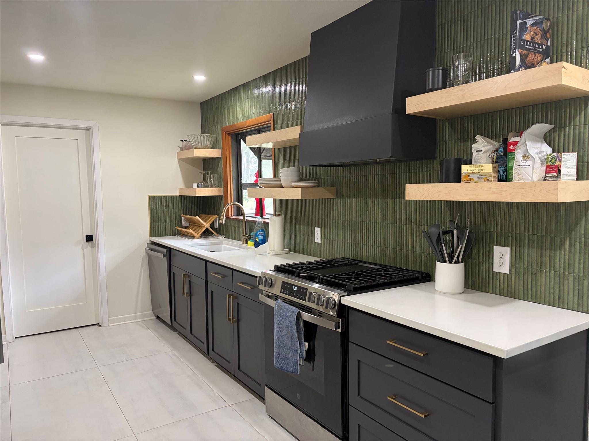 1003 W Bluebonnet Drive San Marcos TX 78666