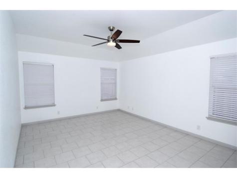 107 Tanglewood Lane Hutto TX 78634