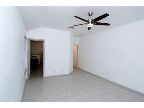 107 Tanglewood Lane Hutto TX 78634