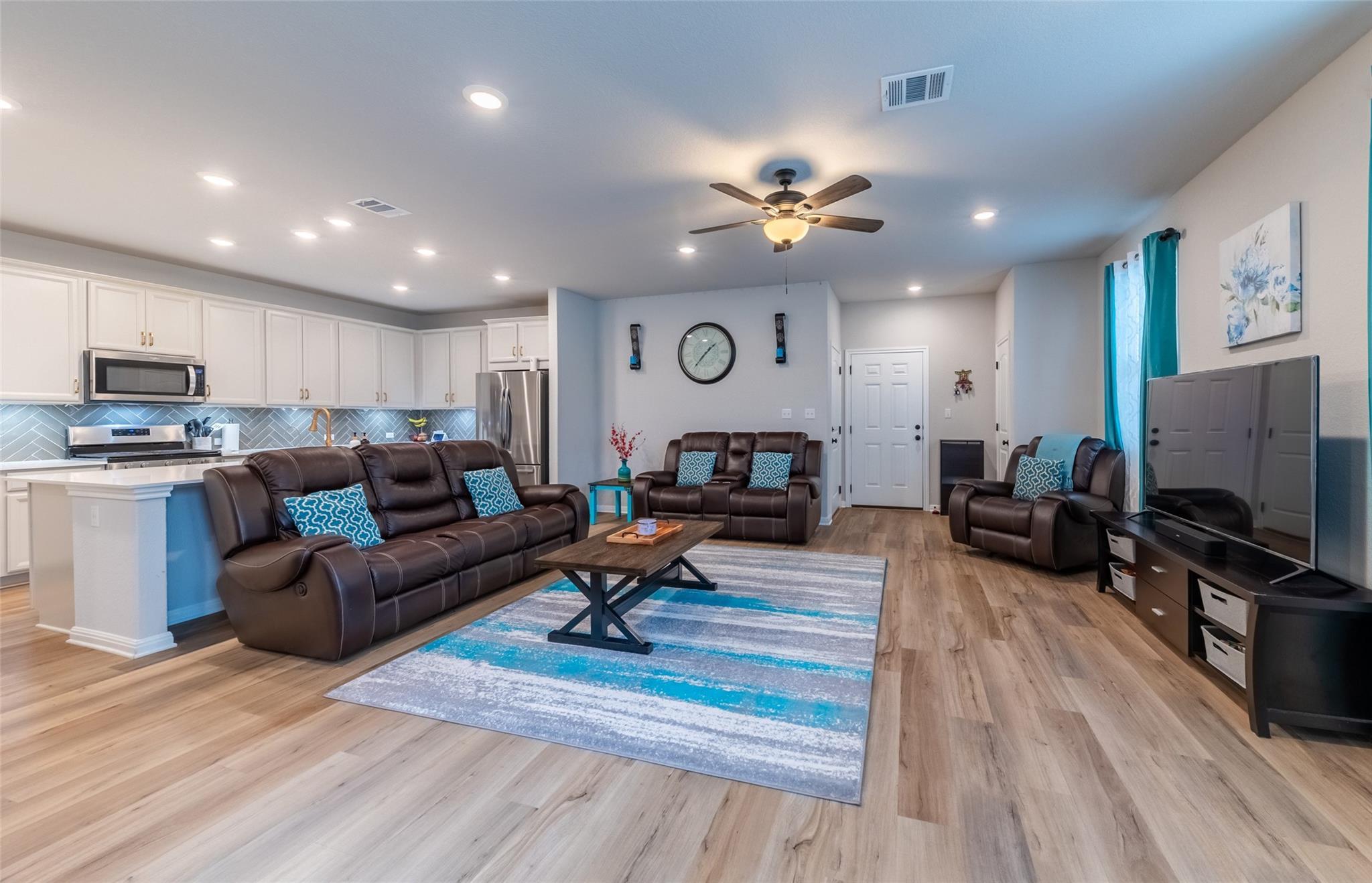 2440 Berryville Lane Leander TX 78641
