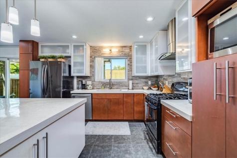 11422 Bristle Oak Trail Austin TX 78750