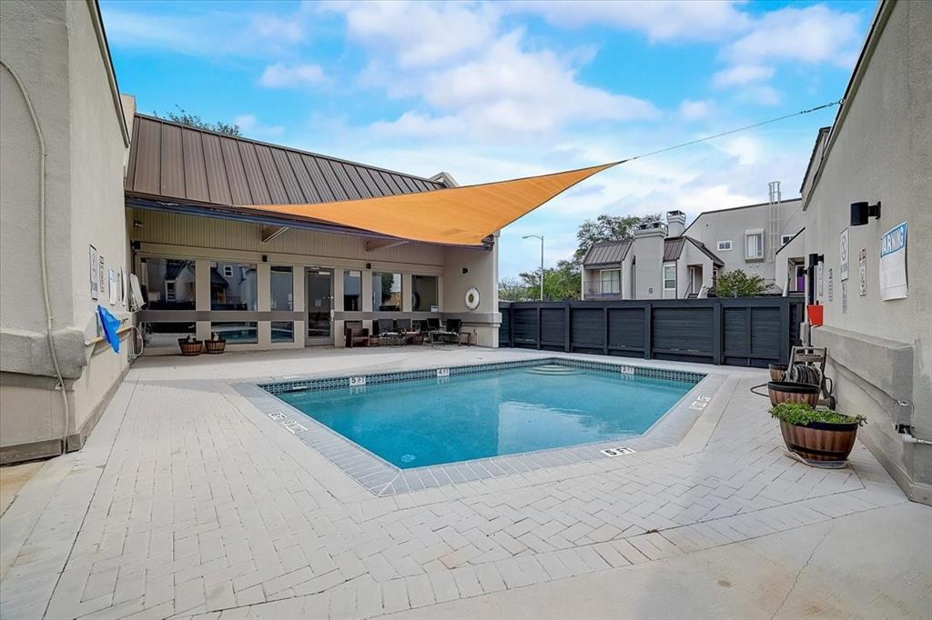 935 La Posada Drive Austin TX 78752