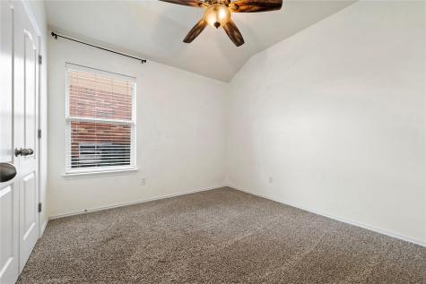 1207 Cherrywood Kyle TX 78640