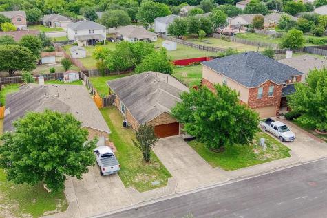1207 Cherrywood Kyle TX 78640