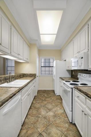 2208 Indian Trail Austin TX 78703