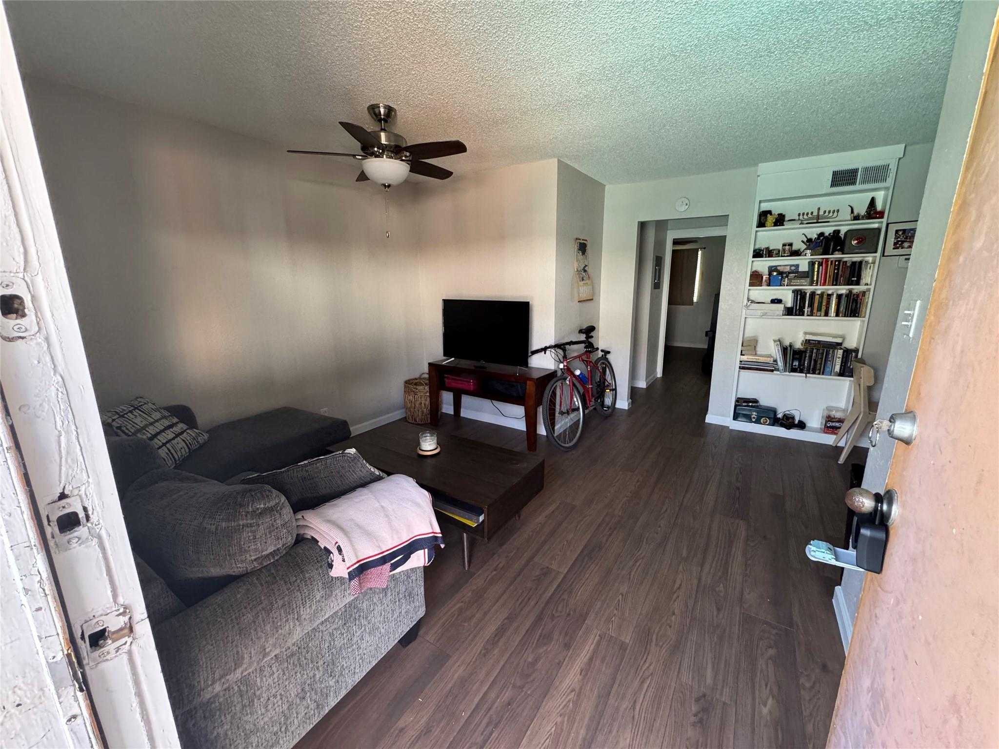 2401 Manor Road Austin TX 78722