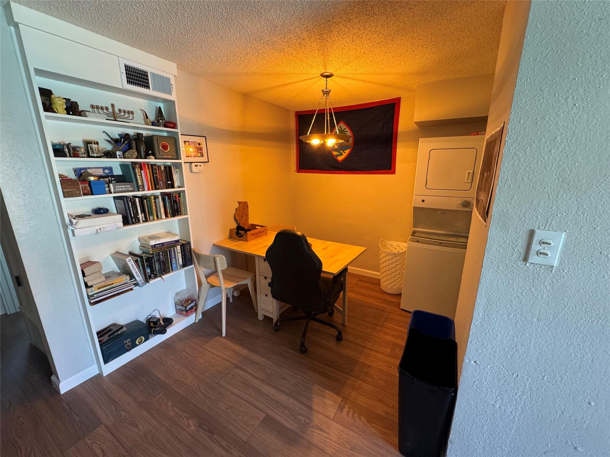 2401 Manor Road Austin TX 78722