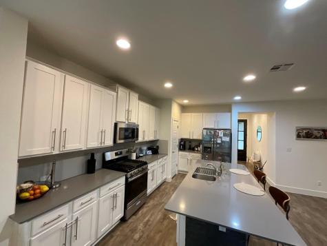 624 Golden Glory Road Leander TX 78641
