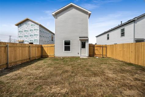 61 Trinity Circle Lockhart TX 78644
