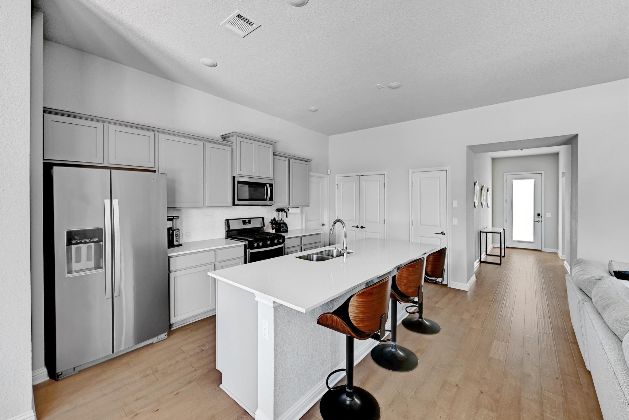 8300 Turnberry Lane Austin TX 78744
