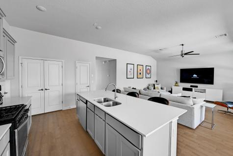 8300 Turnberry Lane Austin TX 78744
