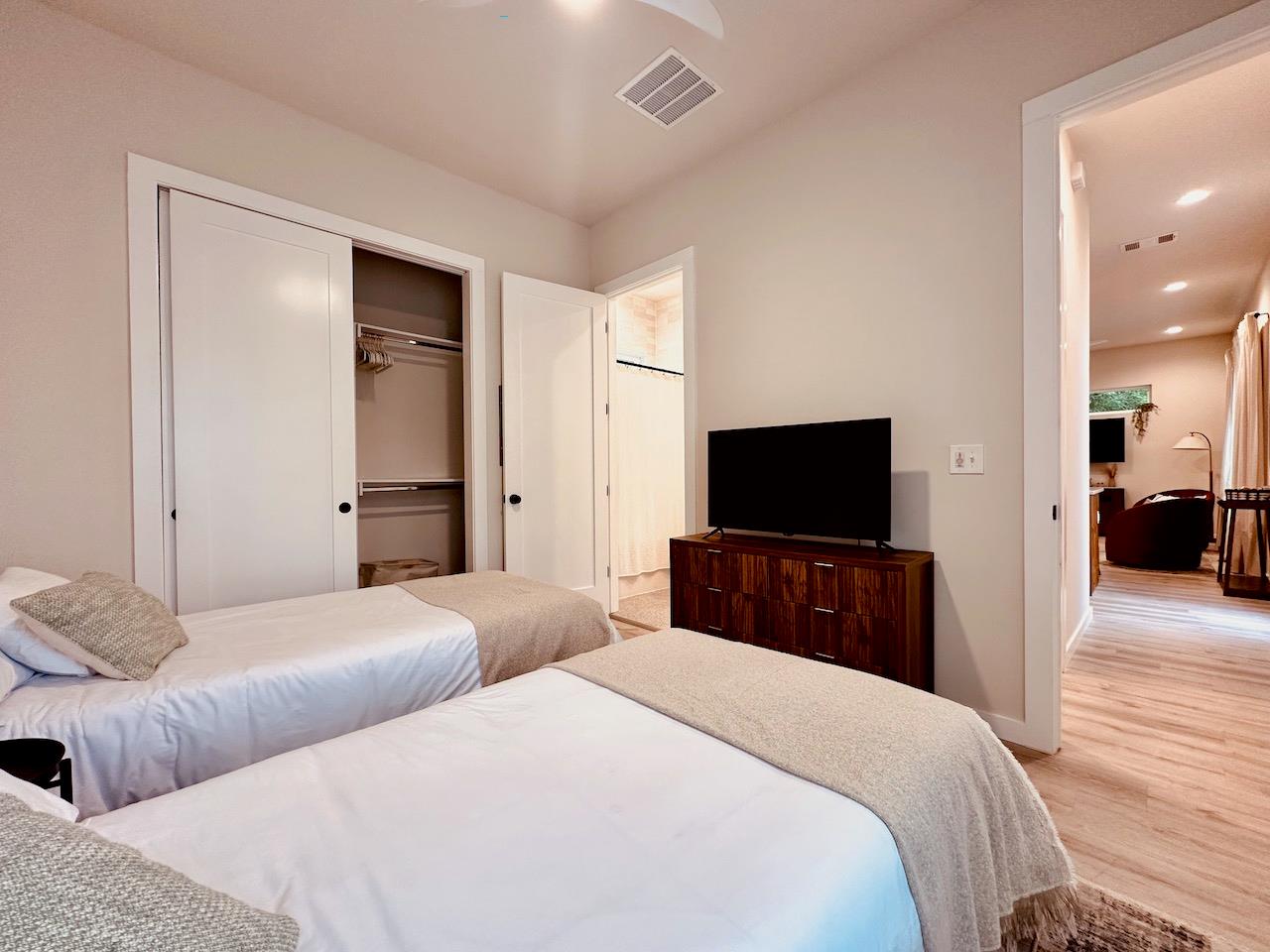 4706 Sylvandale Drive Austin TX 78745