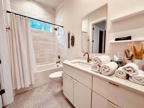 4706 Sylvandale Drive Austin TX 78745