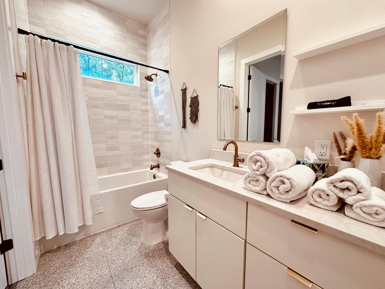 4706 Sylvandale Drive Austin TX 78745