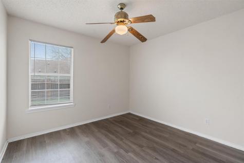 101 Ina Court Kyle TX 78640