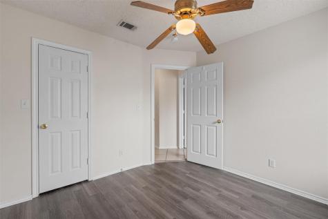 101 Ina Court Kyle TX 78640