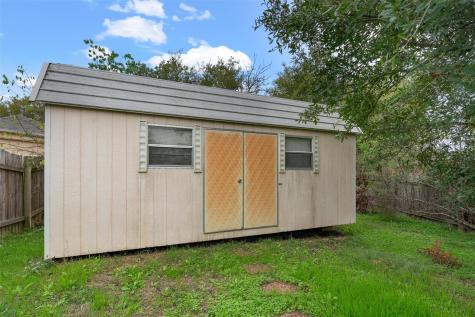 101 Ina Court Kyle TX 78640