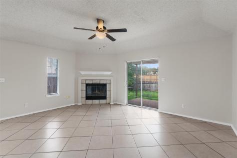 101 Ina Court Kyle TX 78640