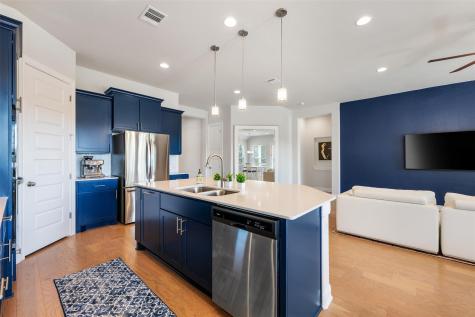 686 Treadwell Lane Kyle TX 78640