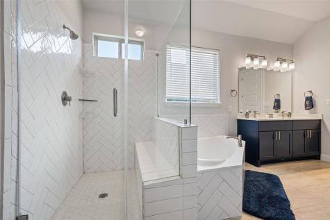 686 Treadwell Lane Kyle TX 78640