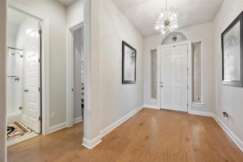 686 Treadwell Lane Kyle TX 78640