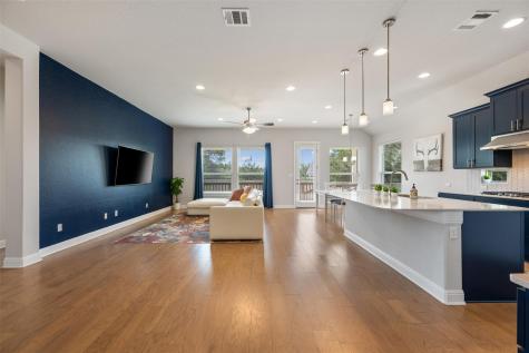 686 Treadwell Lane Kyle TX 78640