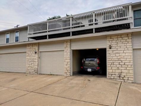 639 W 31 1/2 Street Austin TX 78705