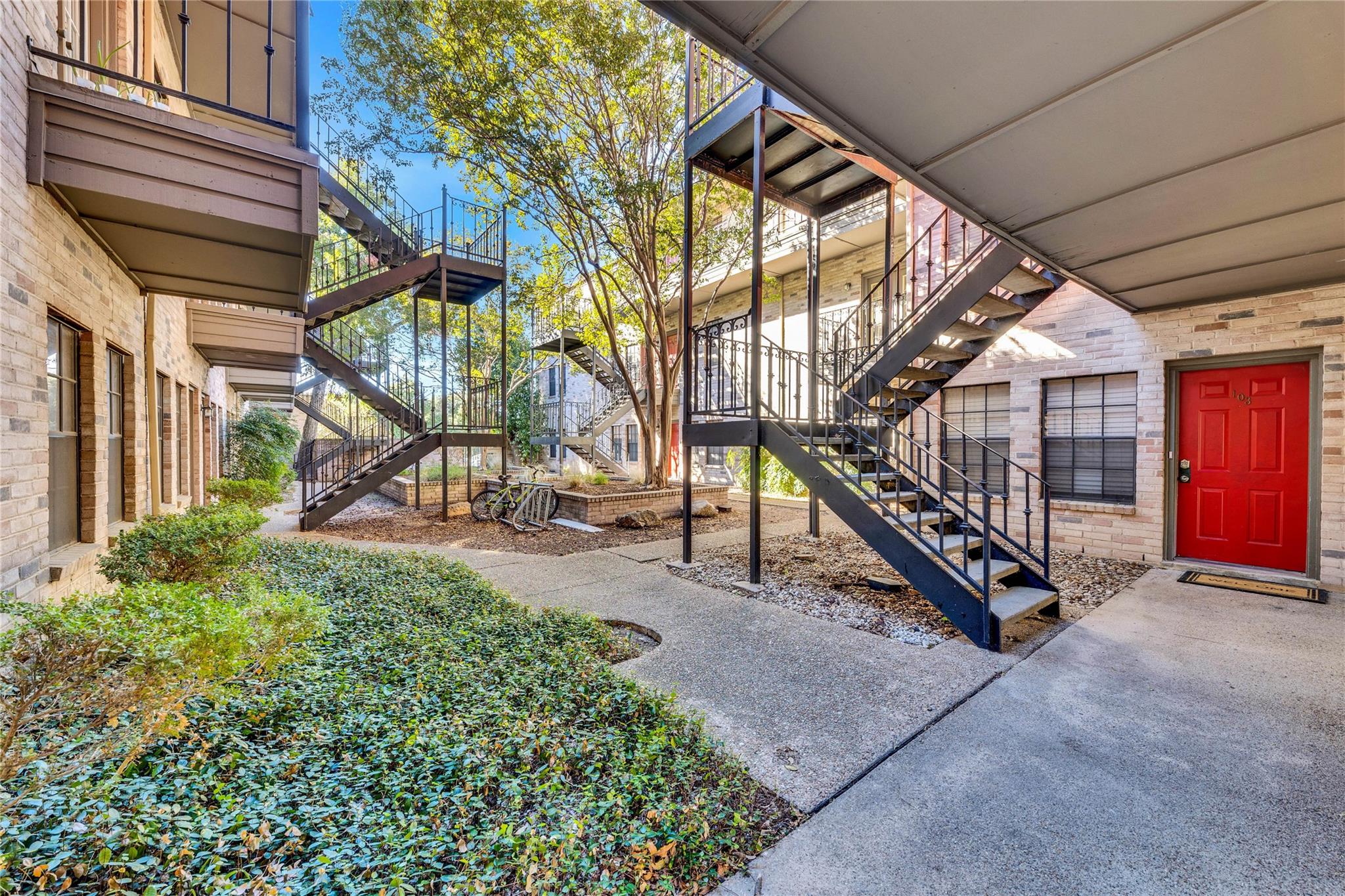 2216 San Gabriel Street Austin TX 78705