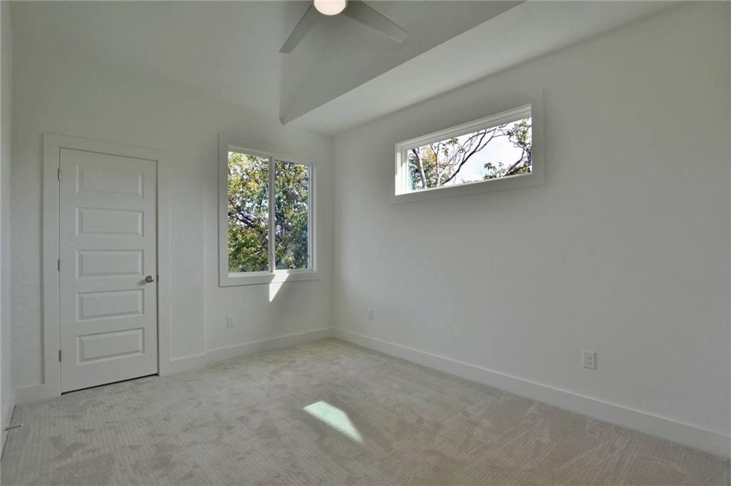 1406 Ulit Avenue Austin TX 78702