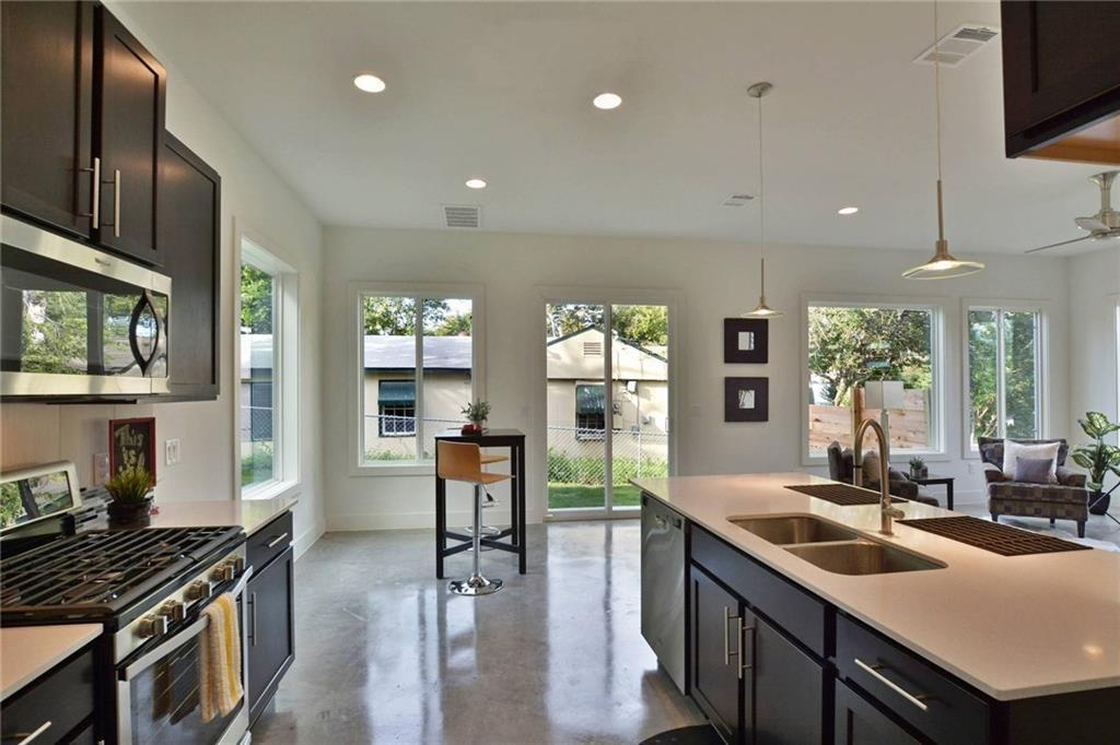 1406 Ulit Avenue Austin TX 78702
