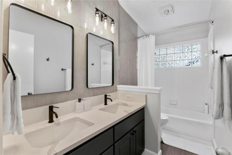 210 Finn Street Lakeway TX 78734