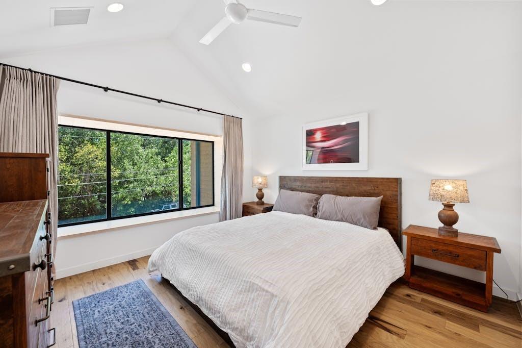 1005 Cardinal Lane Austin TX 78704