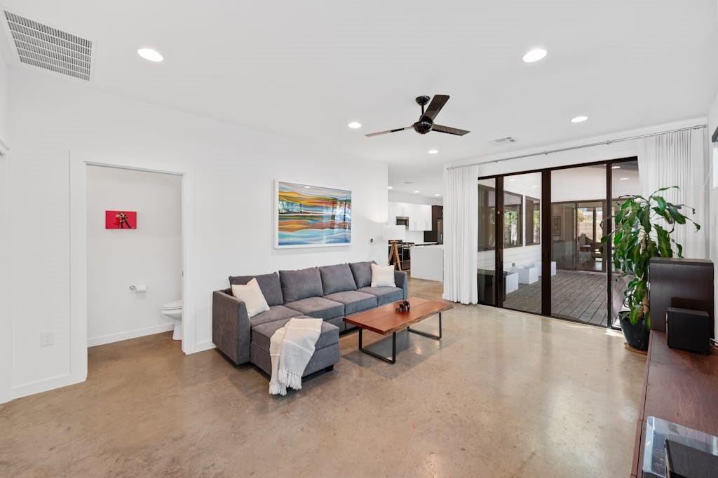 1005 Cardinal Lane Austin TX 78704