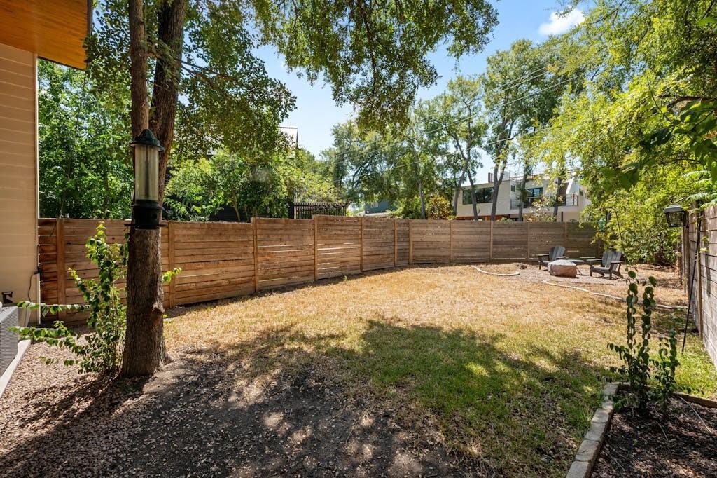 1005 Cardinal Lane Austin TX 78704